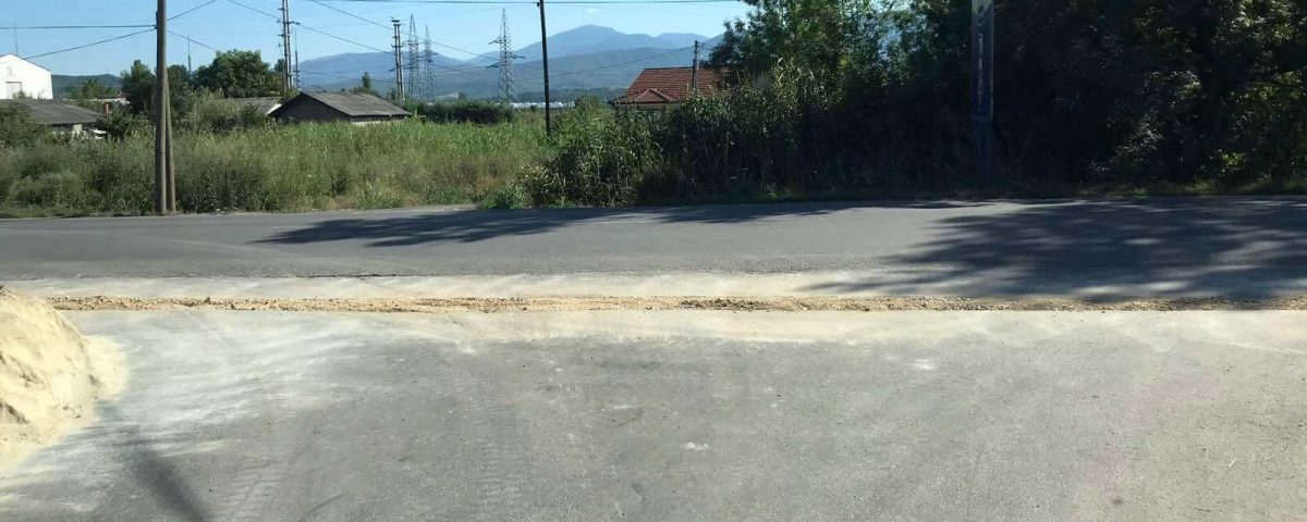 The project "Construction of a pedestrian path in the village. Petrovec, route along the road R1102" is completed
